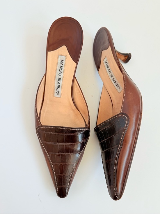 Manolo Blahnik Shoes - Vintage Manolo Blahnik Brown Croc Embossed Leather Mule Kitten Heels EU 38.5
